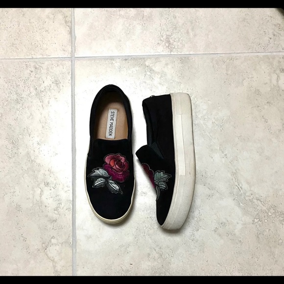 Beautiful flower shoes ! Steven Madden - Picture 3 of 4